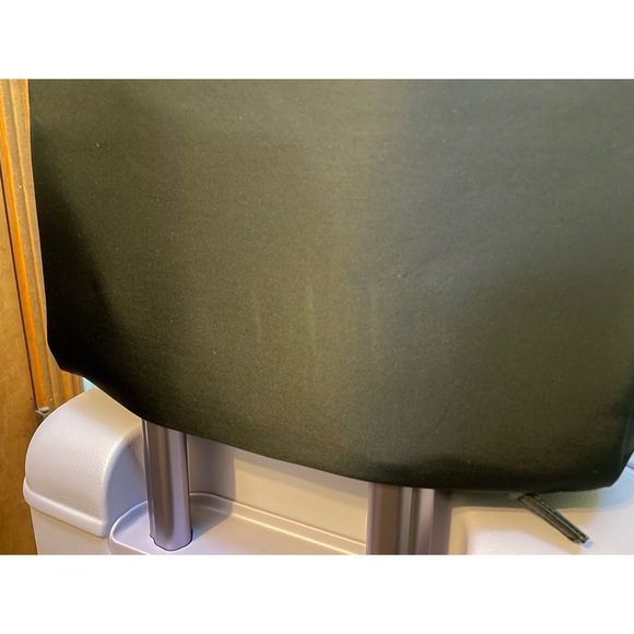 The Commuter Tote in Black - Picture 5 of 8